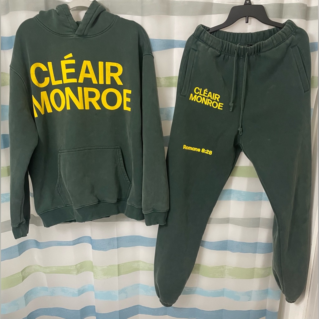 Cleair Monroe Sweatsuit Woman’s Size: L Loose Fitted W Romans 8:28 Green (N75)